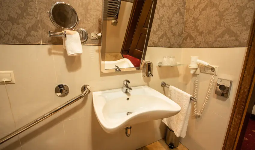 Mozart Hotel Szeged - M�rcius 15. 