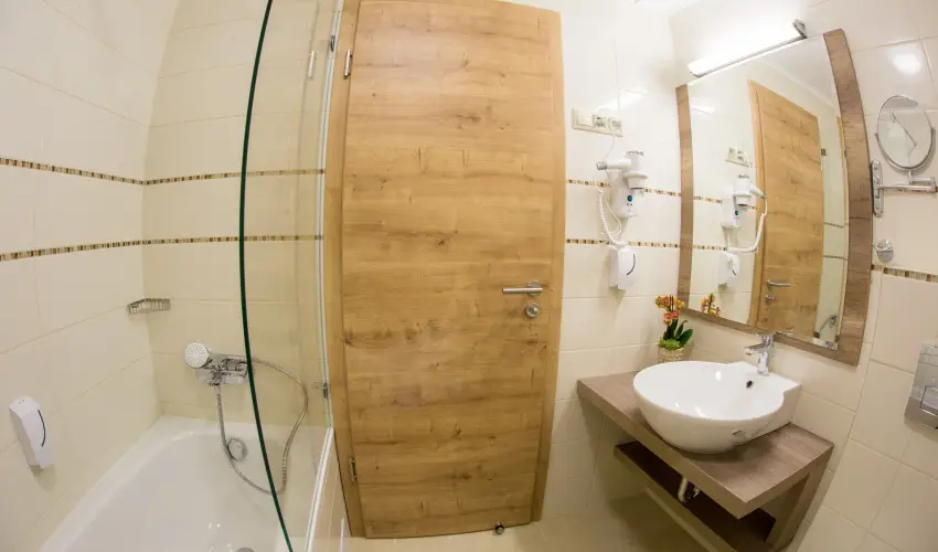 N�das T� Park Hotel Vasad - M�rcius 15. (min. 3 �j)