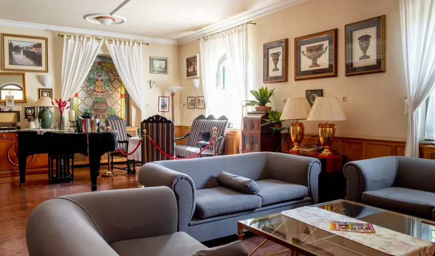 Nyerges Hotel Term�l Monor - M�rcius 15. 