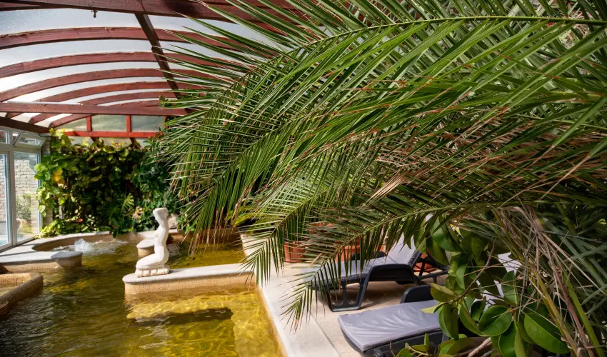 Nyerges Hotel Term�l Monor - M�rcius 15. 