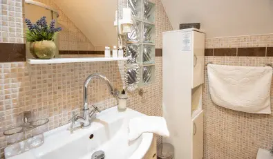 Nyerges Hotel Term�l Monor