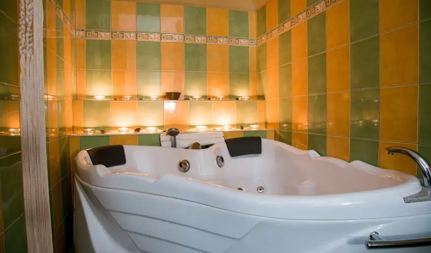 Nyerges Hotel Term�l Monor - M�rcius 15. 