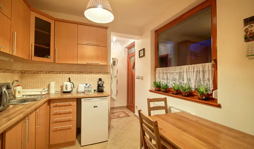 O�zis Apartmanok M�rahalom M�rahalom - M�rcius 15. (min. 2 �j)