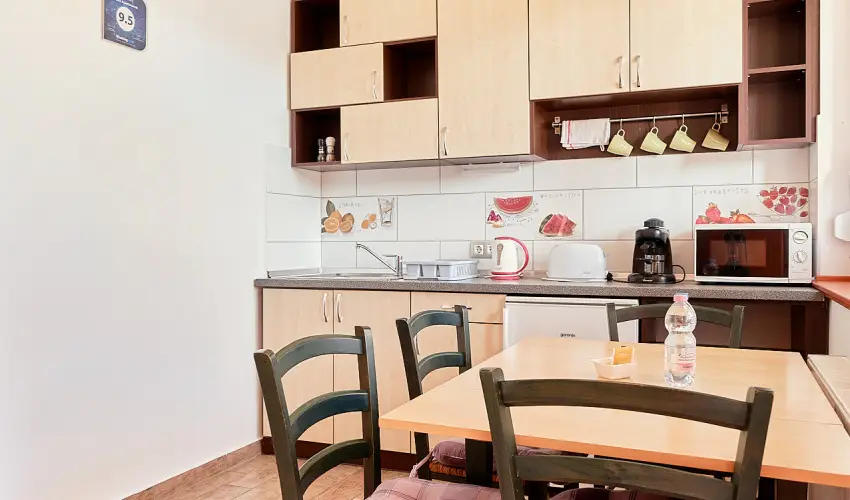 O�zis Apartmanok M�rahalom M�rahalom - M�rcius 15. (min. 2 �j)