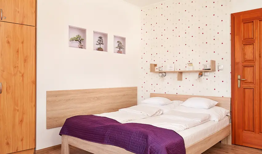 O�zis Apartmanok M�rahalom M�rahalom - M�rcius 15. (min. 2 �j)