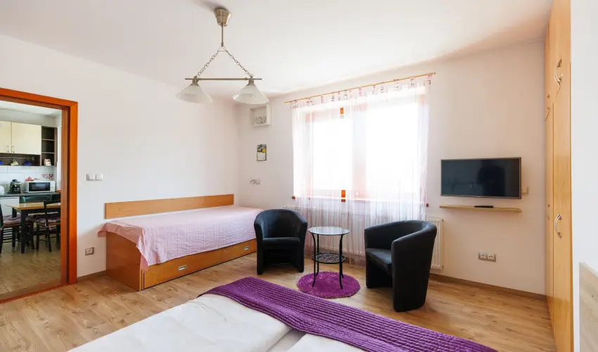 O�zis Apartmanok M�rahalom M�rahalom - M�rcius 15. (min. 2 �j)