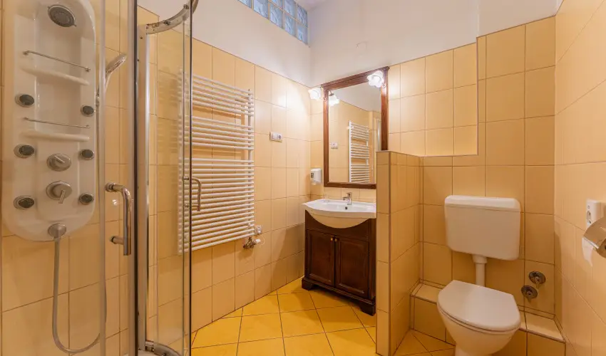 O�zis Hotel  Nagykanizsa - M�rcius 15. 