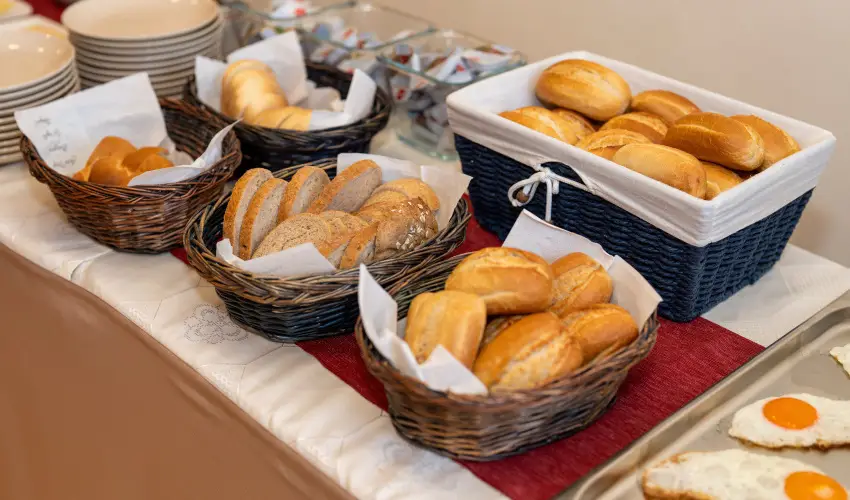 O�zis Hotel  Nagykanizsa - M�rcius 15. 