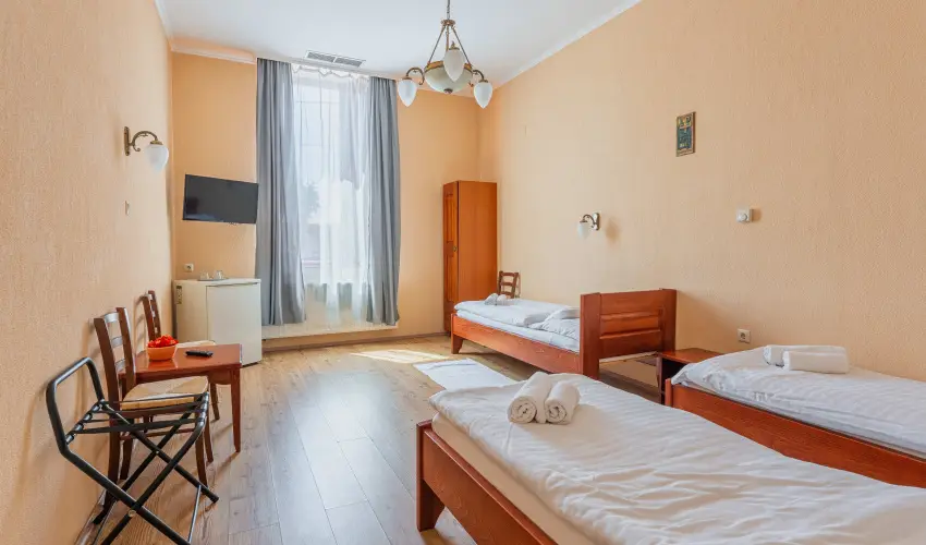 O�zis Hotel  Nagykanizsa - M�rcius 15. 