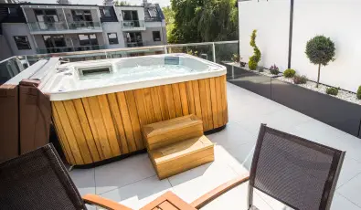 Onyx Luxury S�rv�r S�rv�r
