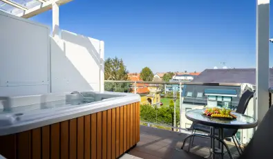 Onyx Luxury S�rv�r S�rv�r