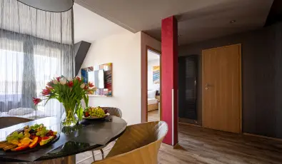 Onyx Luxury S�rv�r S�rv�r