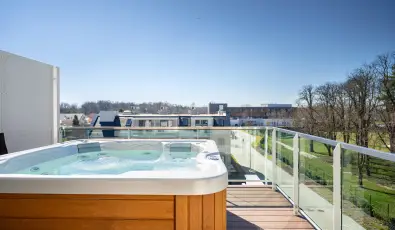 Onyx Luxury S�rv�r S�rv�r