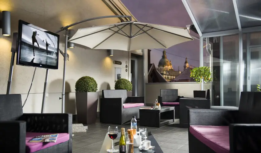 Opera Garden Hotel & Apartments Budapest - M�rcius 15. (min. 2 �j)