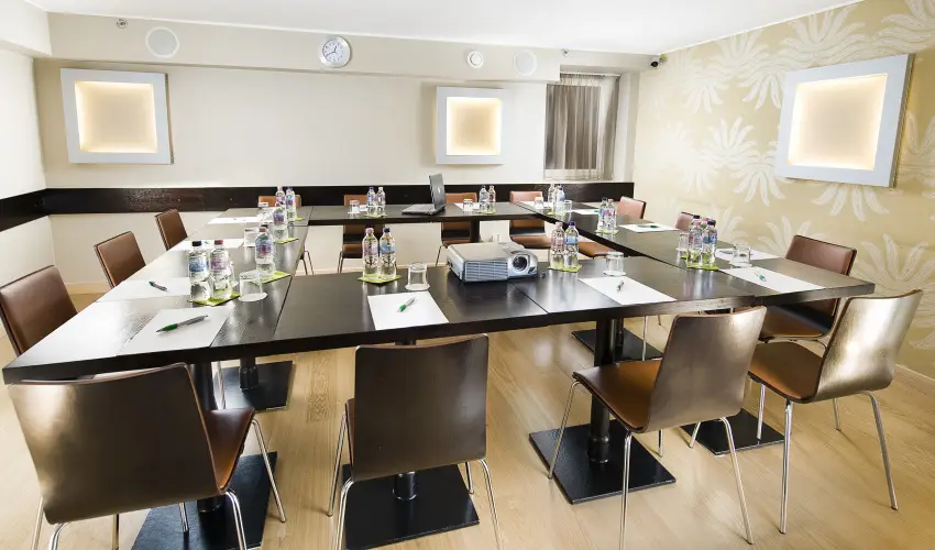 Opera Garden Hotel & Apartments Budapest - M�rcius 15. (min. 2 �j)