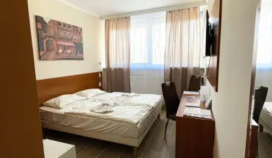 �reg-t� Hotel Tata