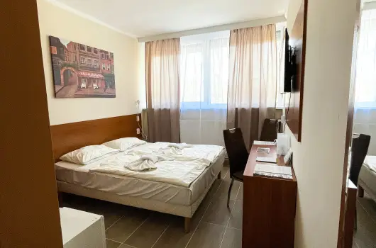 �reg-t� Hotel - M�rcius 15. 