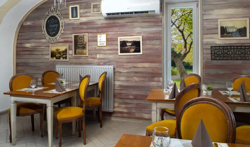 Oxig�n Family Hotel Noszvaj - M�rcius 15.
