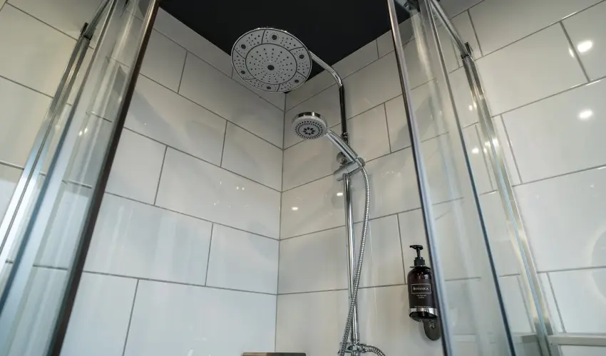 Palatinus Hotel Sopron - M�rcius 15.  (min. 3 �j)