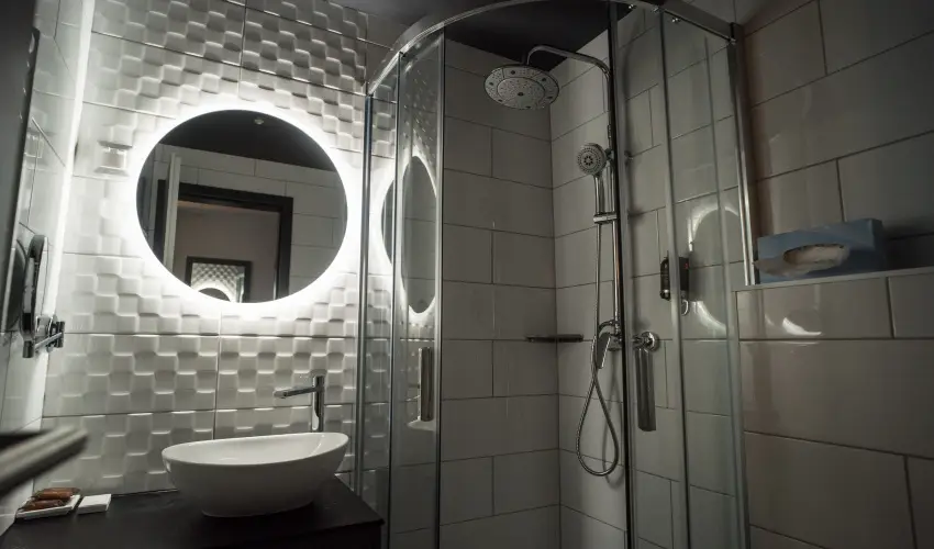 Palatinus Hotel Sopron - M�rcius 15.  (min. 3 �j)