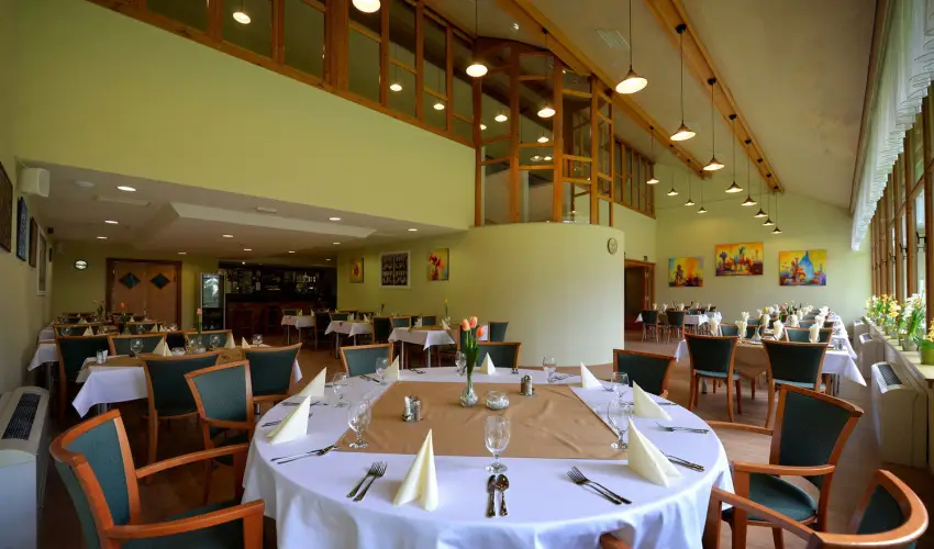Panor�ma Hotel Noszvaj Noszvaj - M�rcius 15. 