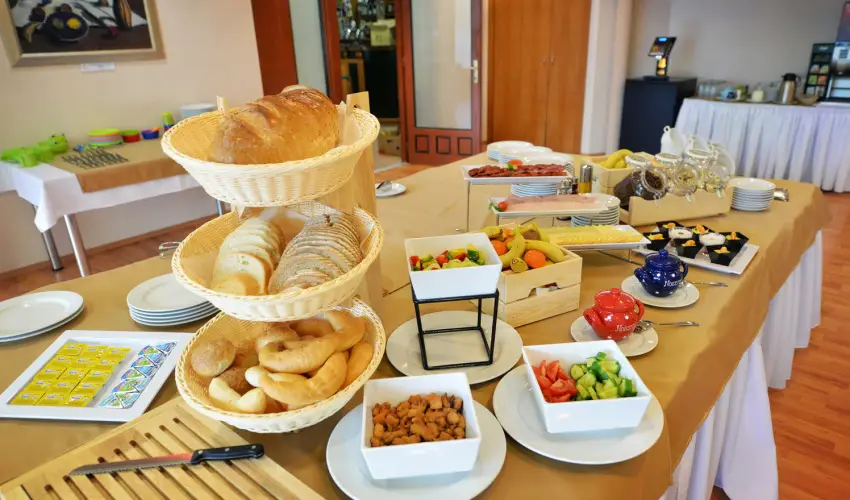 Panor�ma Hotel Noszvaj Noszvaj - M�rcius 15. 