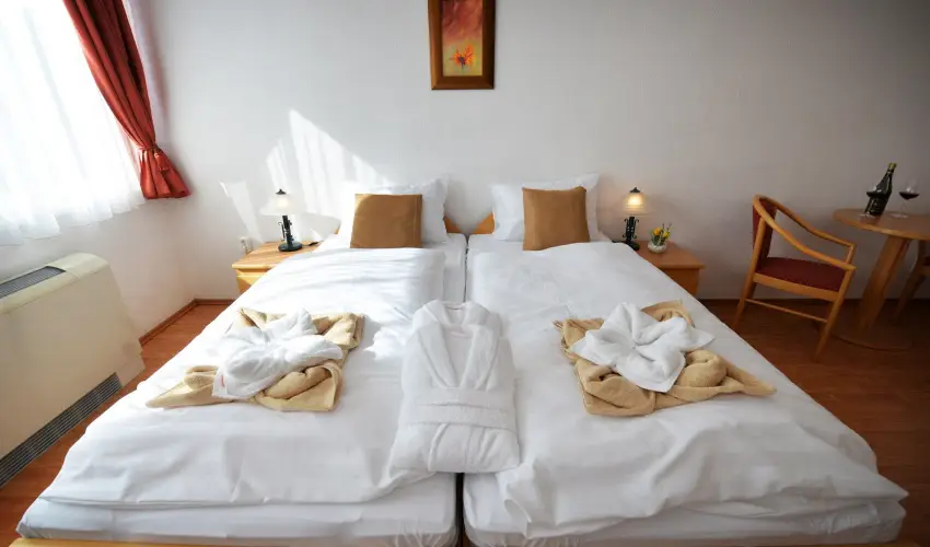 Panor�ma Hotel Noszvaj Noszvaj - M�rcius 15. 