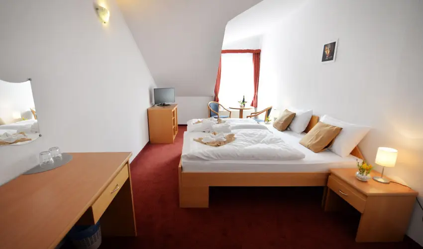 Panor�ma Hotel Noszvaj Noszvaj - M�rcius 15. 
