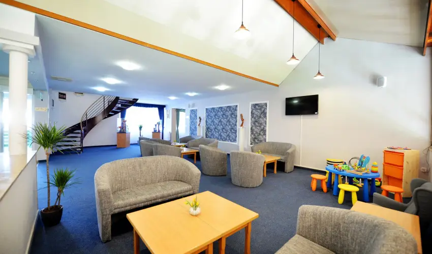 Panor�ma Hotel Noszvaj Noszvaj - M�rcius 15. 