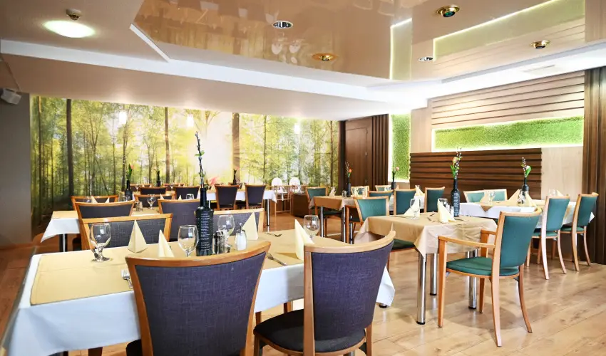 Panor�ma Hotel Noszvaj Noszvaj - M�rcius 15. 