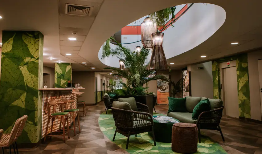 Park Hotel S�st� Ny�regyh�za - M�rcius 15. - teljes el�refizet�ssel