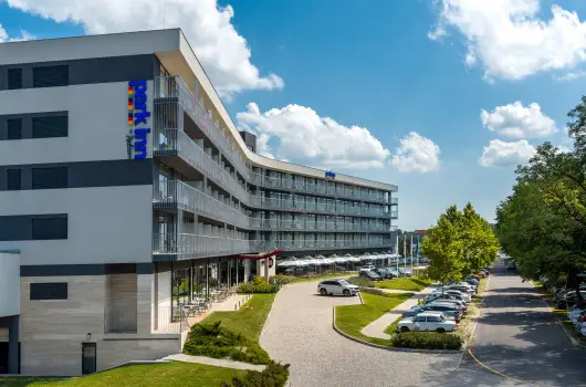 Park Inn by Radisson Zalakaros Resort & Spa - M�rcius 15. (min. 3 �j)