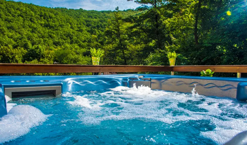 Patak Park Hotel Visegr�d - M�rcius 15. 