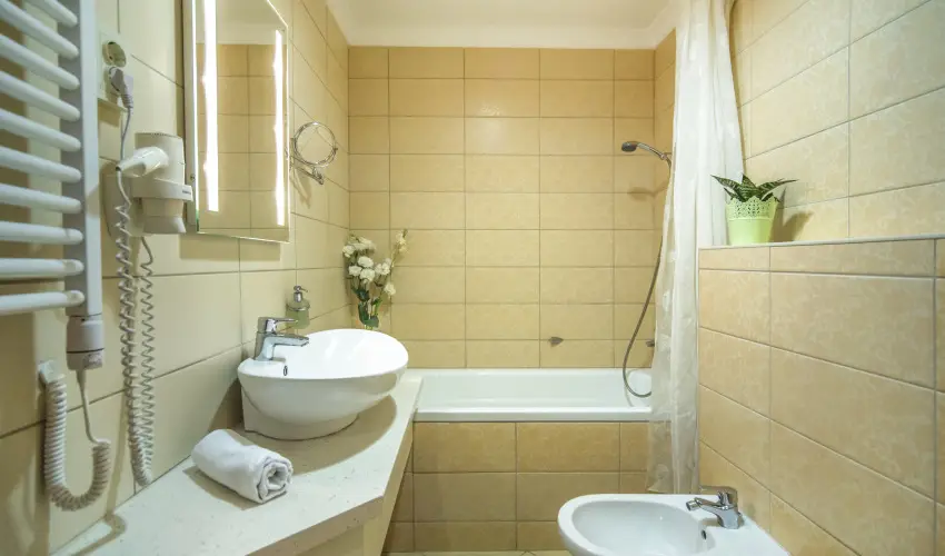 Patak Park Hotel Visegr�d - M�rcius 15. 