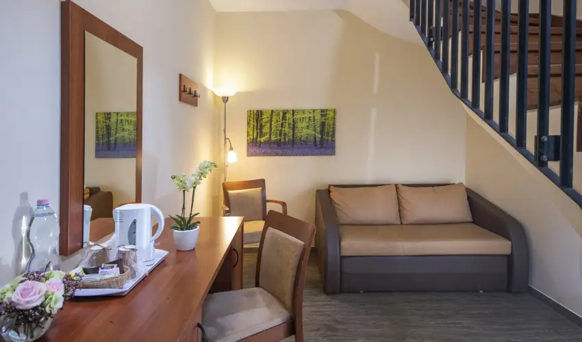 Patak Park Hotel Visegr�d - M�rcius 15. 