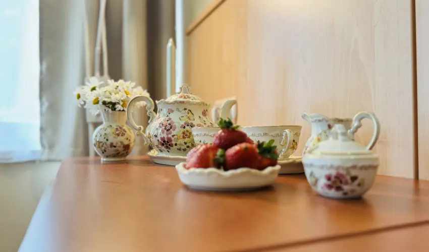 Pl�za Hotel Gyula Gyula - M�rcius 15.