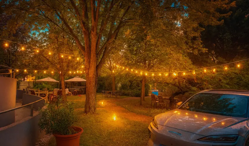 Pl�za Hotel Gyula Gyula - M�rcius 15.