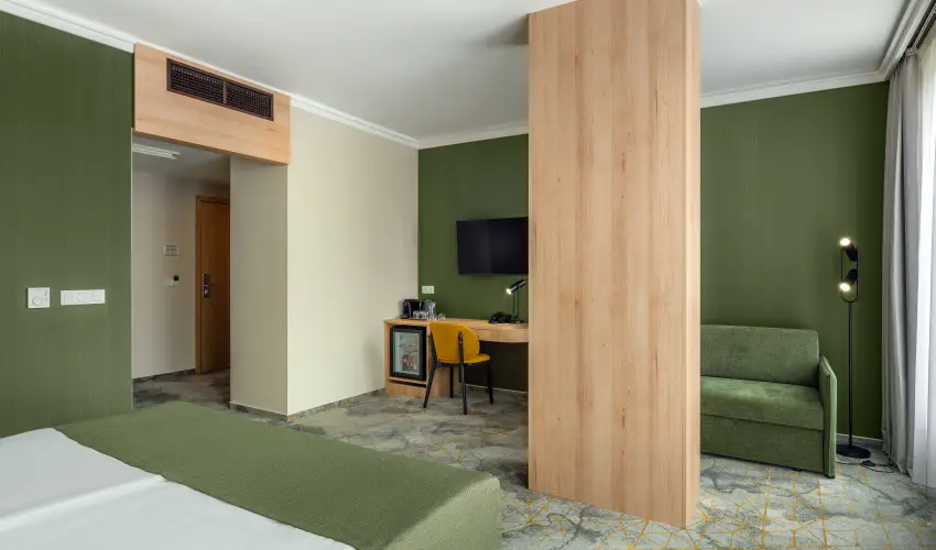 Portobello Wellness Hotel Esztergom Esztergom - M�rcius 15. 