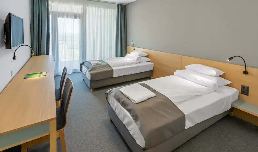 Rákóczi Hotel, Tábor és Rendezvényközpont Sátoraljaújhely - Május 1.