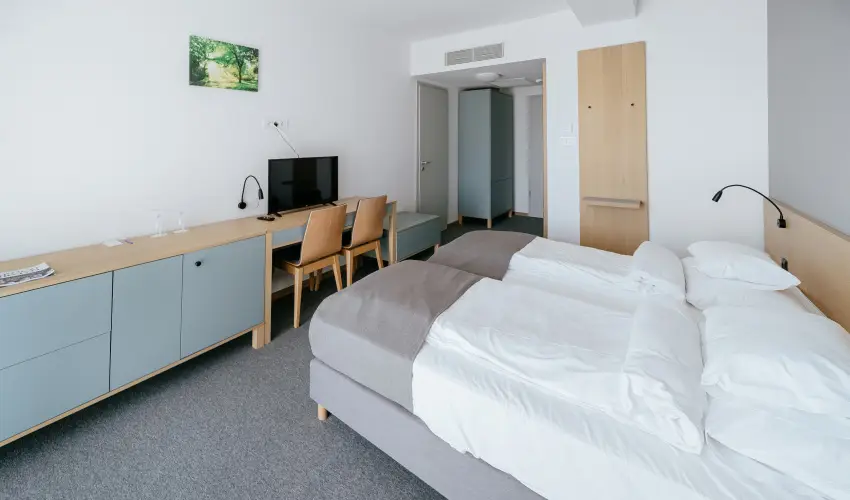 Rákóczi Hotel, Tábor és Rendezvényközpont Sátoraljaújhely - Május 1.