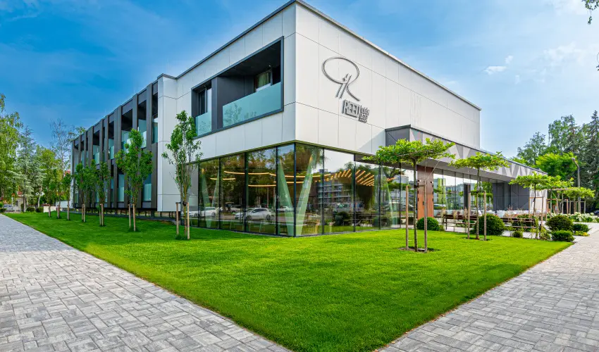 REED Luxury Hotel & Bistro Si�fok - M�rcius 15. (min. 2 �j)