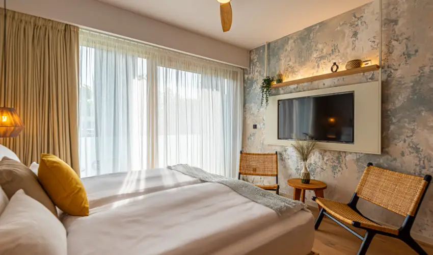 REED Luxury Hotel & Bistro Si�fok - M�rcius 15. (min. 2 �j)