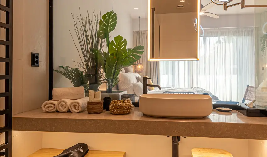REED Luxury Hotel & Bistro Si�fok - M�rcius 15. (min. 2 �j)