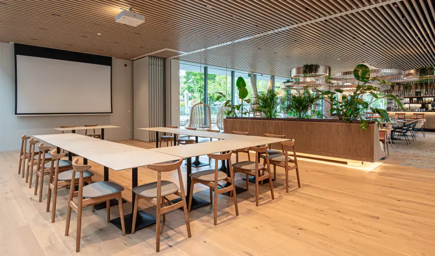 REED Luxury Hotel & Bistro Si�fok - M�rcius 15. (min. 2 �j)