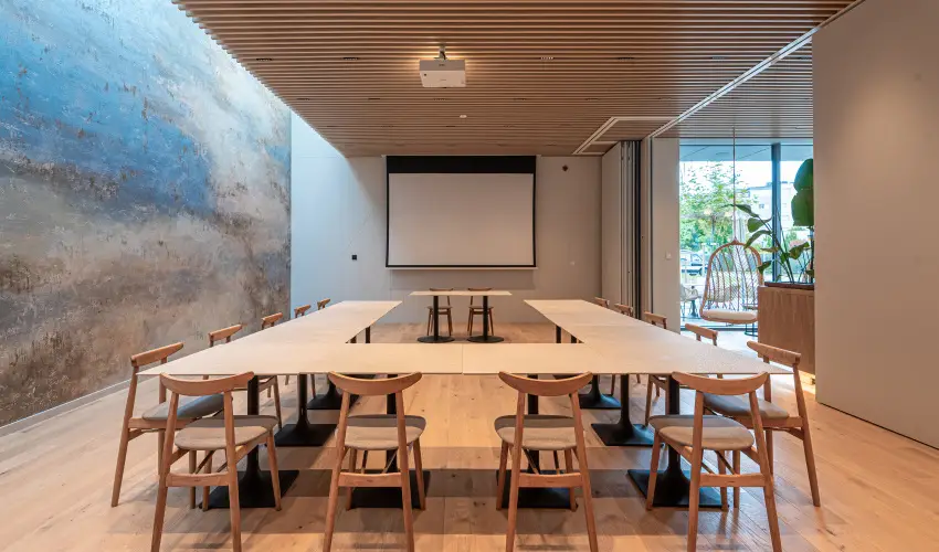 REED Luxury Hotel & Bistro Si�fok - M�rcius 15. (min. 2 �j)