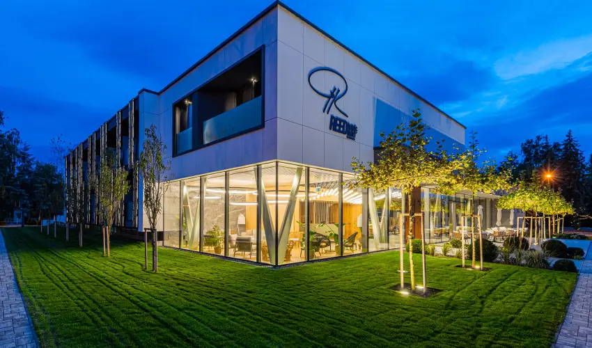 REED Luxury Hotel & Bistro Si�fok - M�rcius 15. (min. 2 �j)