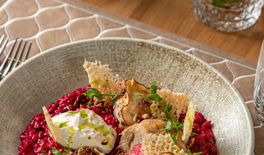 REED Luxury Hotel & Bistro Si�fok - M�rcius 15. (min. 2 �j)