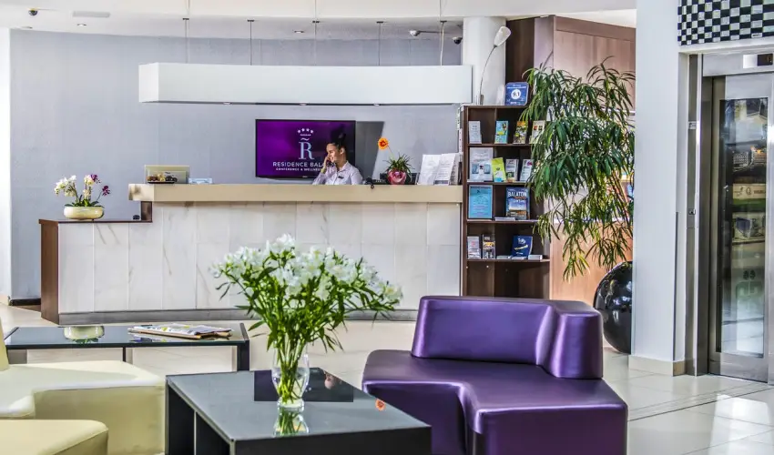 Residence Hotel Balaton Si�fok - M�rcius 15. 