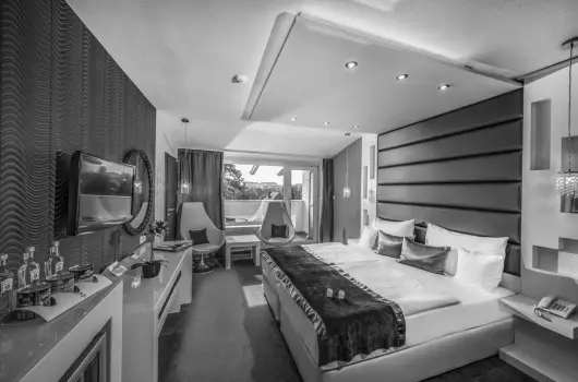 Residence Hotel Balaton - M�rcius 15. (min. 2 �j)