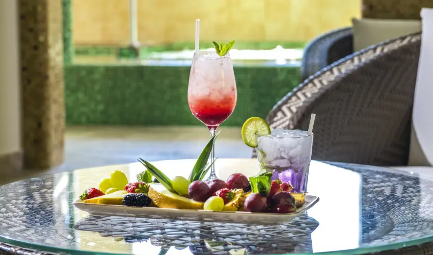 Residence Hotel Balaton Si�fok - M�rcius 15. 